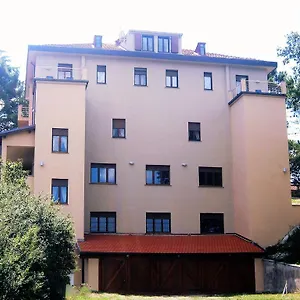  Alloggio per agriturismo Tenuta I Lecci Italia