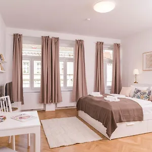 Apartment Heart Of Ottakring, Wien